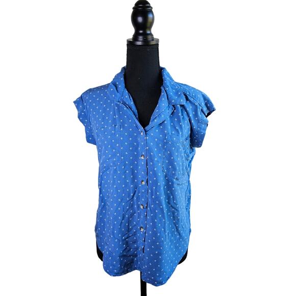 Jachs Girlfriend Floral Blue Button Up Chambray Top Size Medium Short Sleeve - Picture 1 of 8